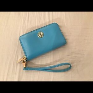 Tory Burch Robinson Smartphone Wristlet