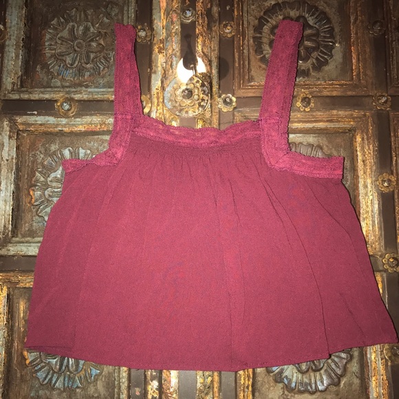 Maroon Flowey Crop - Picture 1 of 1