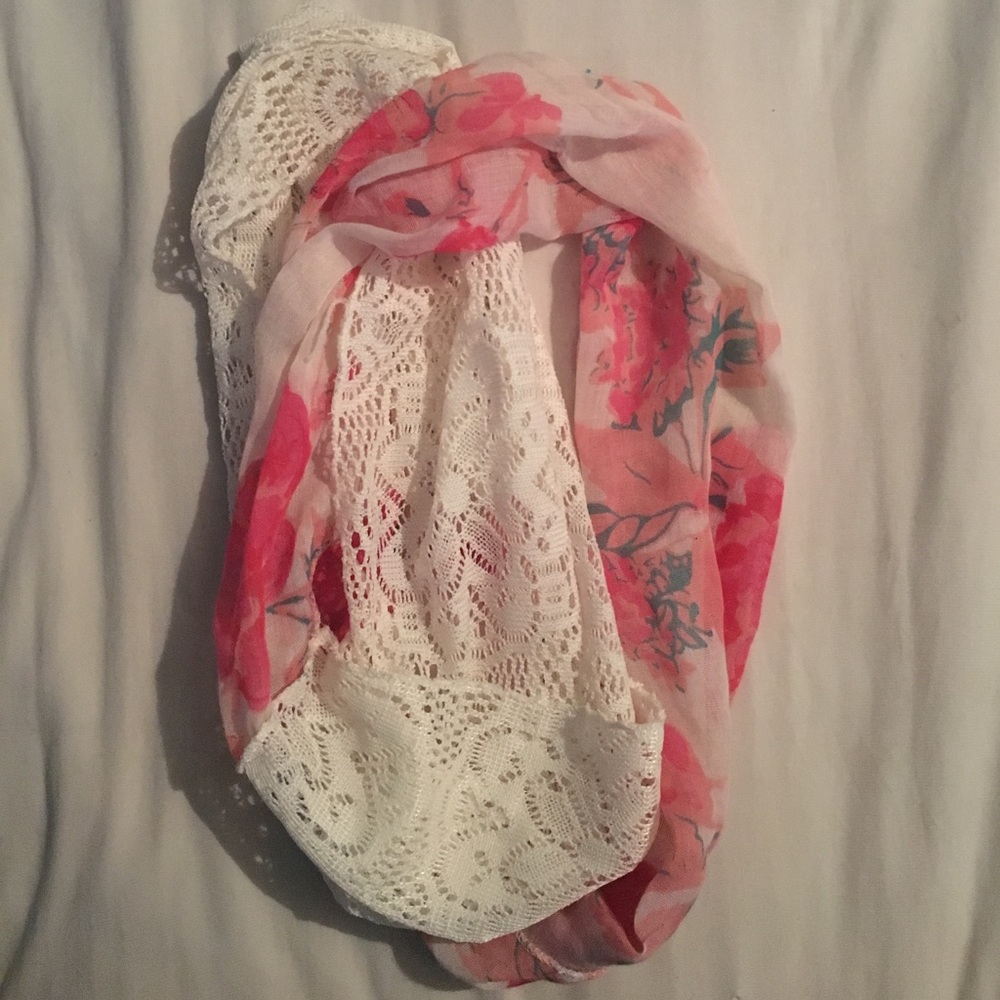 Loop scarf