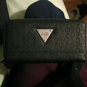 Guess woman's wallet