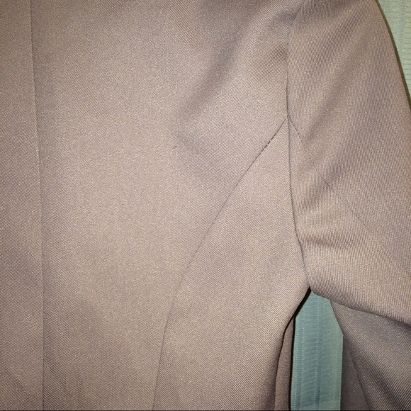 Black Fitted Blazer W/ Cuffed Sleeves - Picture 6 of 6