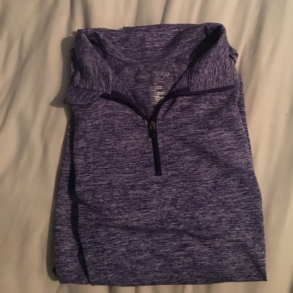 Long sleeve workout top
