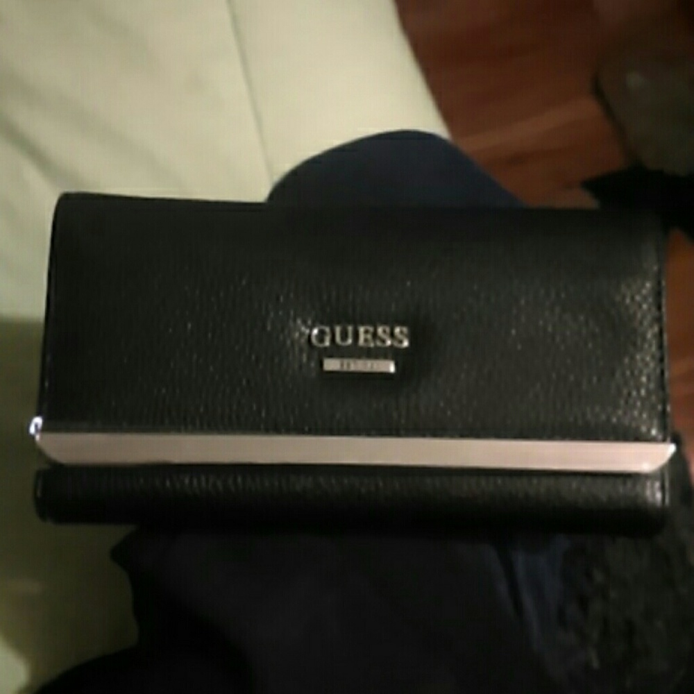 Guess Wallet