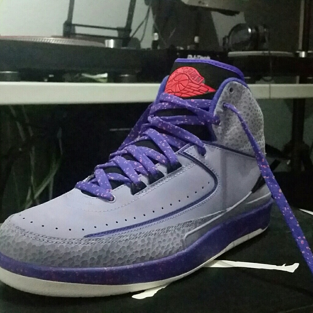 Jordan Retro 2's
