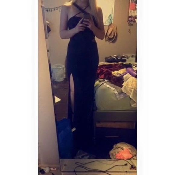 Dress - Picture 2 of 3