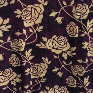 🌹BEAUTY CARLY. LuLaRoe XS Soft leggings material