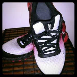 Reebok zigtech men's red&black sneakers