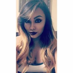 Meet your Posher, Alma