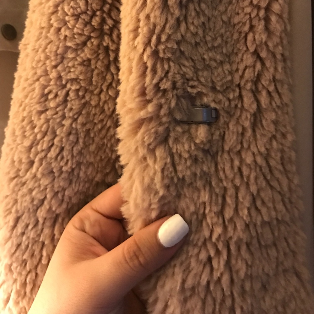 Soft furry coat - Picture 2 of 3