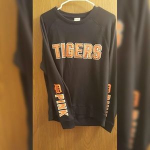 ❗❗SOLD❗❗Detriot Tigers Pink Crew