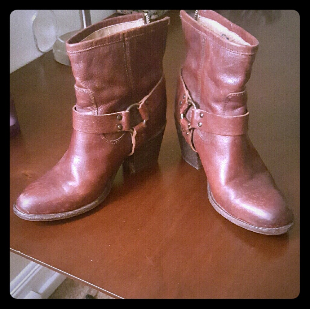 FRYE TABITHA HARNESS SHORT BOOT