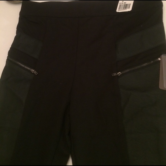Leggins with pocket zipper - Picture 2 of 2