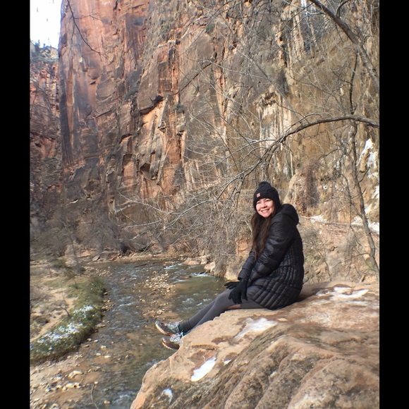 Meet your Posher! - Picture 3 of 4