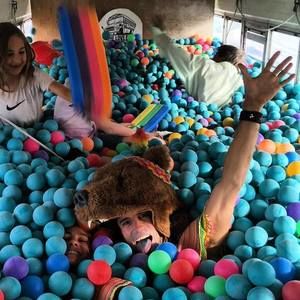 Meet your Posher, Zachly