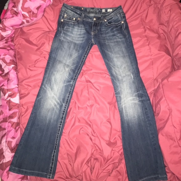 Miss Me Jeans - Picture 1 of 3
