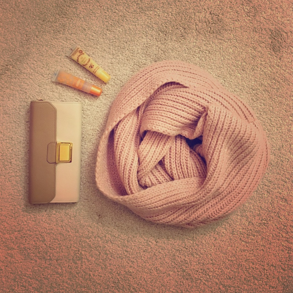 J crew knitting pink scarf
