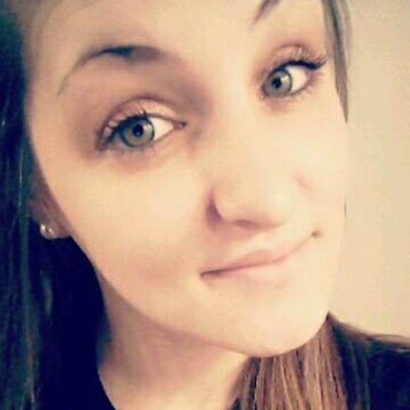 Meet your Posher, Brianna - Picture 1 of 1