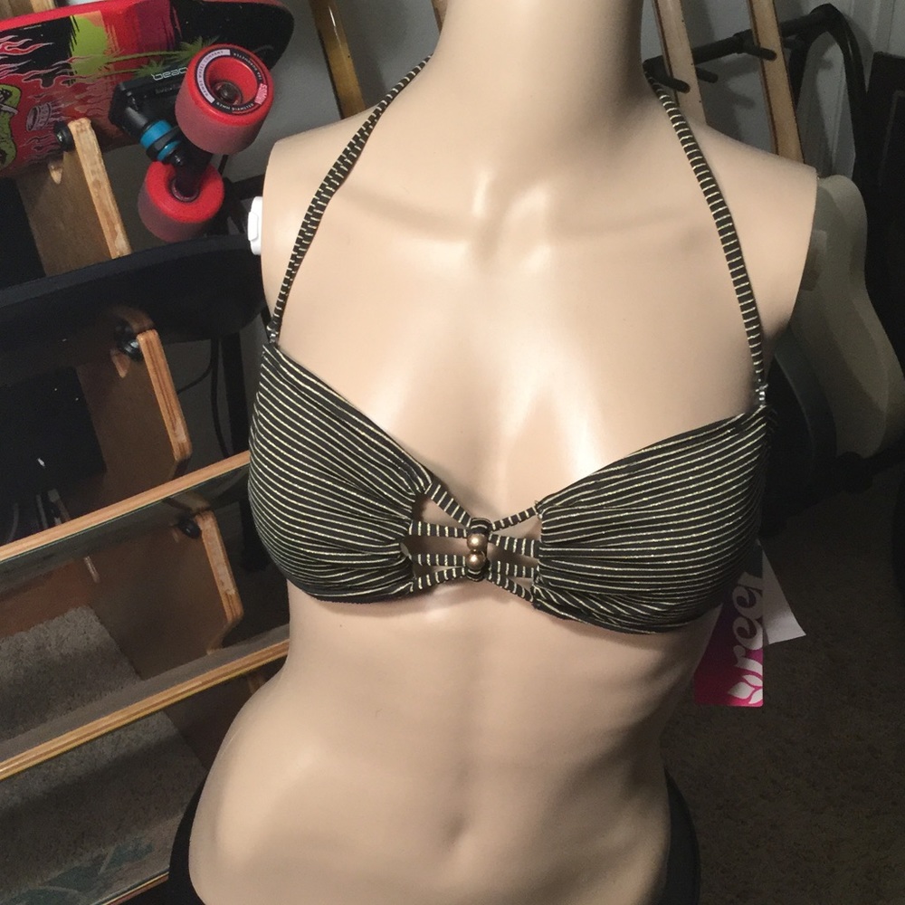 NWT Reef Bikini Top