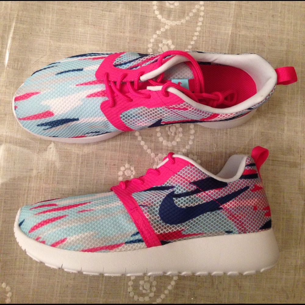 NWT Nike roshe - Picture 3 of 8