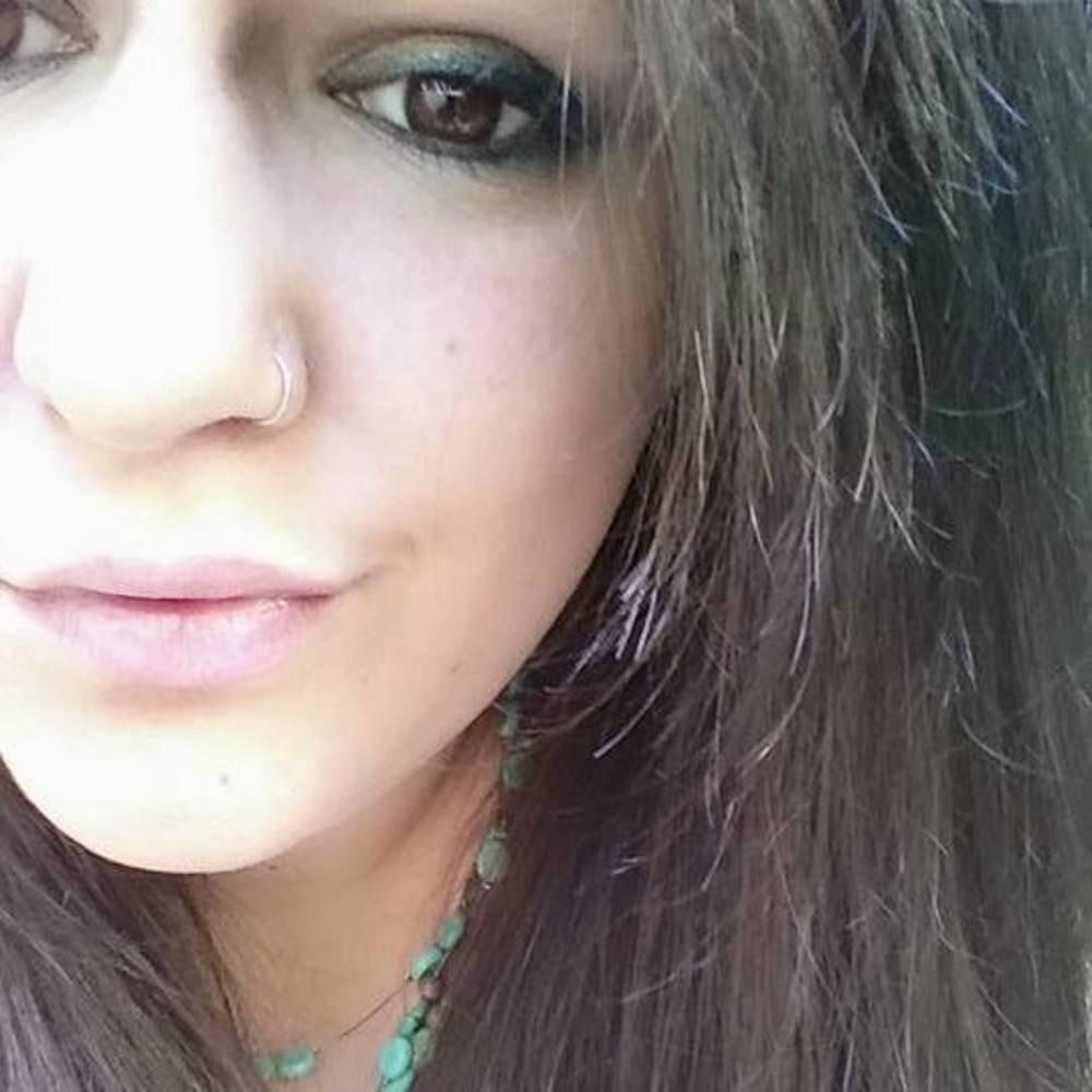 Meet your Posher, Cassandra