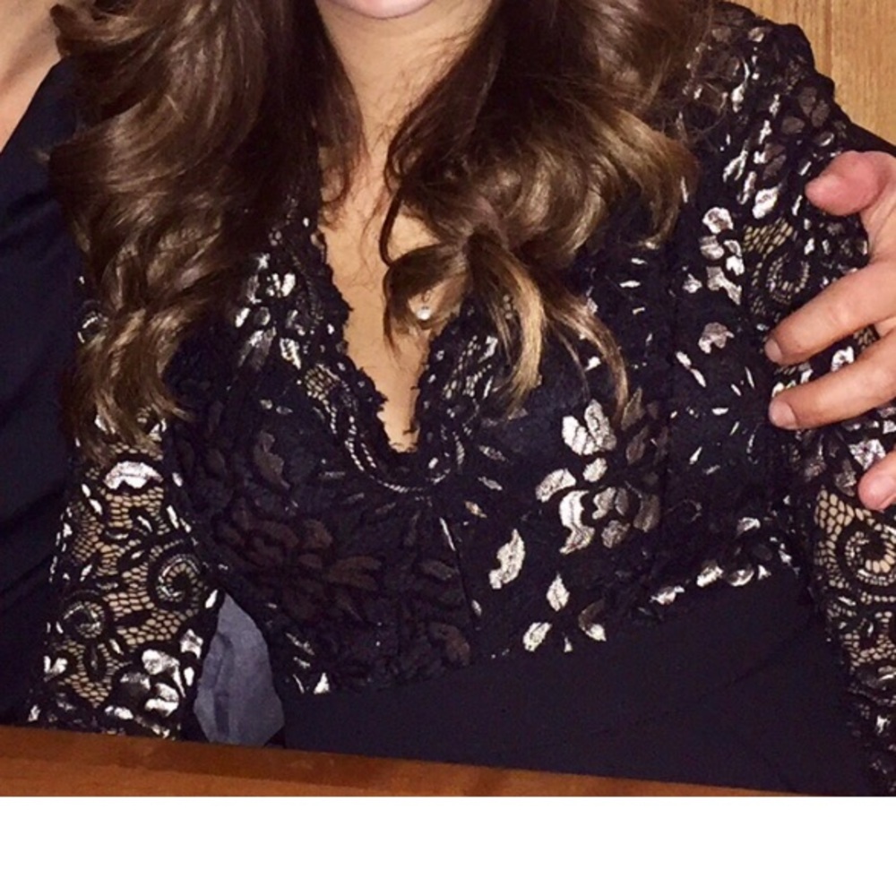 Black lace and shimmer A line dress - Picture 3 of 5