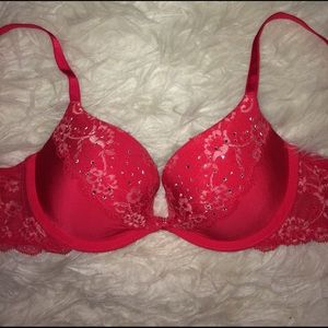 34A limited edition victoria's Secret temptation