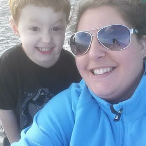 Meet your Posher, Crystal