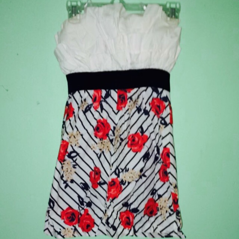 SOLD Strapless floral dress