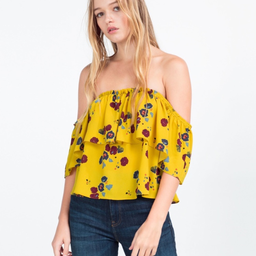 Zara off the shoulder floral Blouse Large
