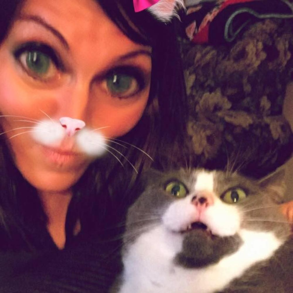 Meet your Posher, Jama