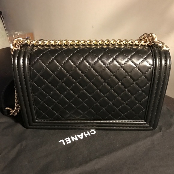 Black Chanel new medium boy bag - Picture 3 of 8