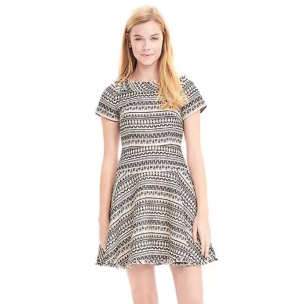 Chic Banana Republic Dress