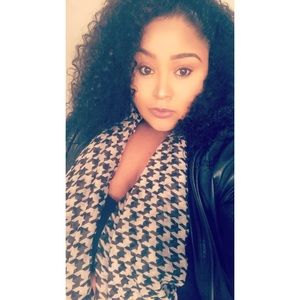 Meet your Posher, Sasha