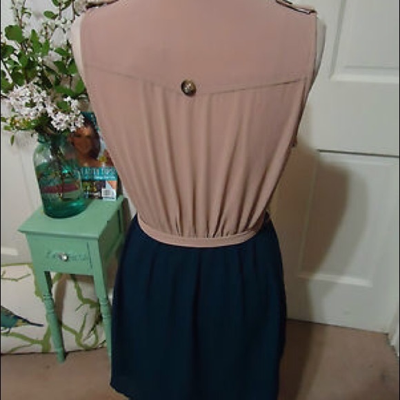 Blu Pepper Dress - Picture 2 of 4