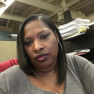 Meet your Posher, Angela