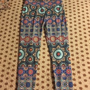 LuLaRoe Medallion OS leggings