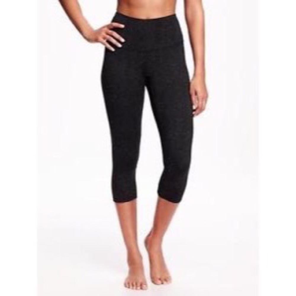 NWT Old Navy Printed Highrise Compression Crops