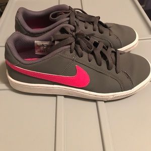 Pink/Grey Low Pro Nike Sneakers