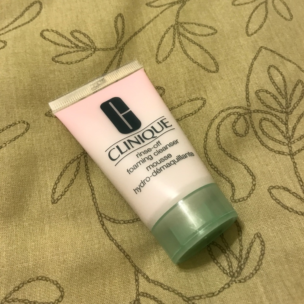 Clinique Rinse Off Foaming Cleanser