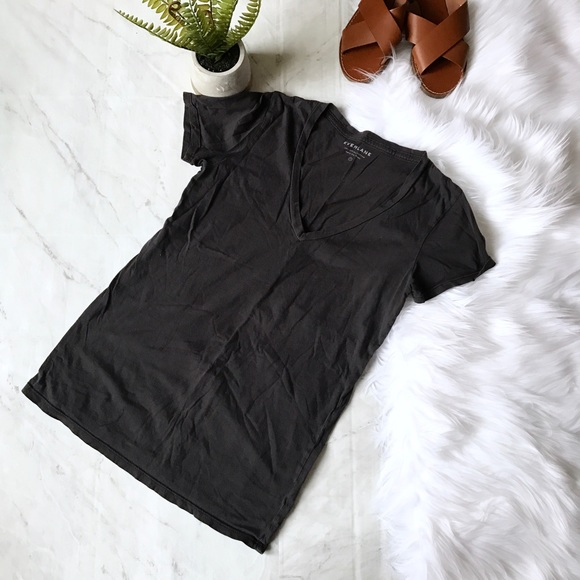 Everlane v neck tee shirt Sz S Small