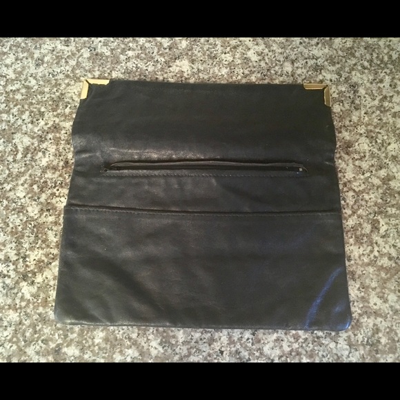 Rare Find! Vintage Beautiful Black Leather Clutch! - Picture 2 of 3
