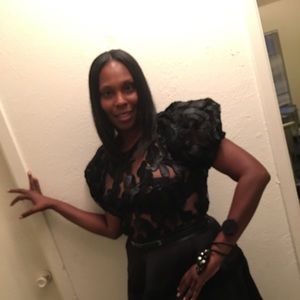 Meet your Posher, Latoya