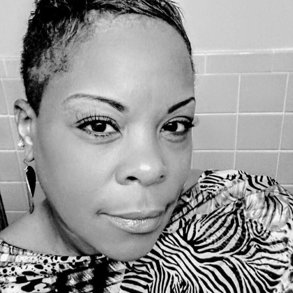 Meet your Posher, Mira