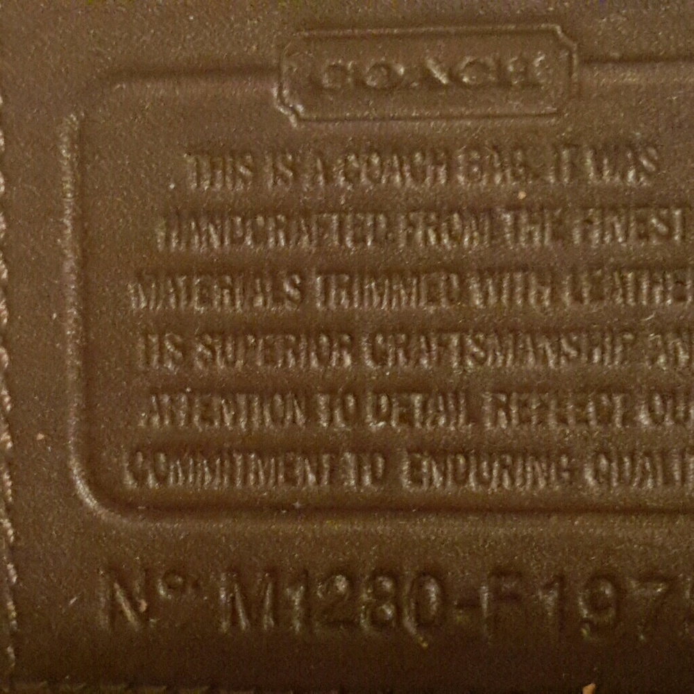 Purse - Picture 2 of 3