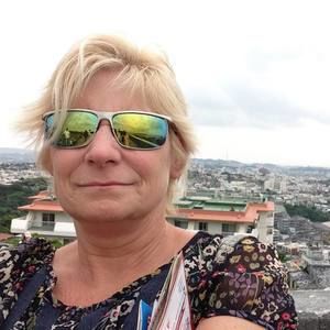 Meet your Posher, Rose