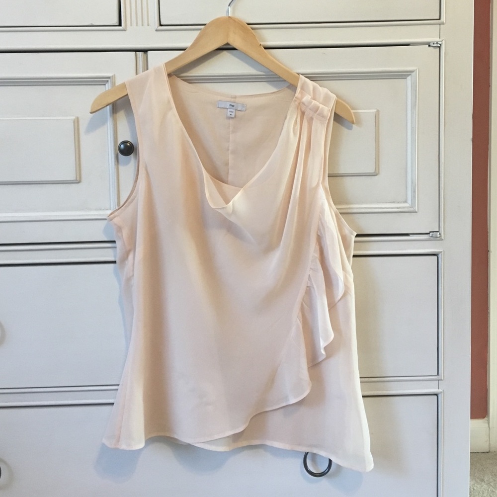 Women's Flowy Sleeveless Top