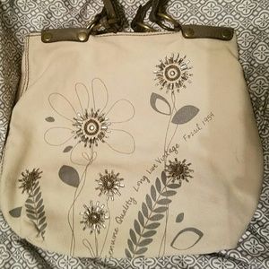 Fossil tote