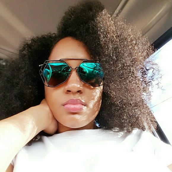 🎉HP🎉 Geometry Cat Eye Sunglasses - Picture 2 of 2