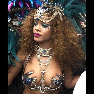 Meet your Posher, Frances