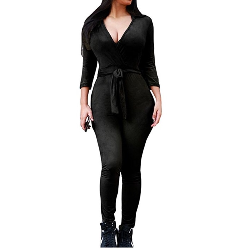 ✨Half-sleeve Deep V Jumpsuit✨